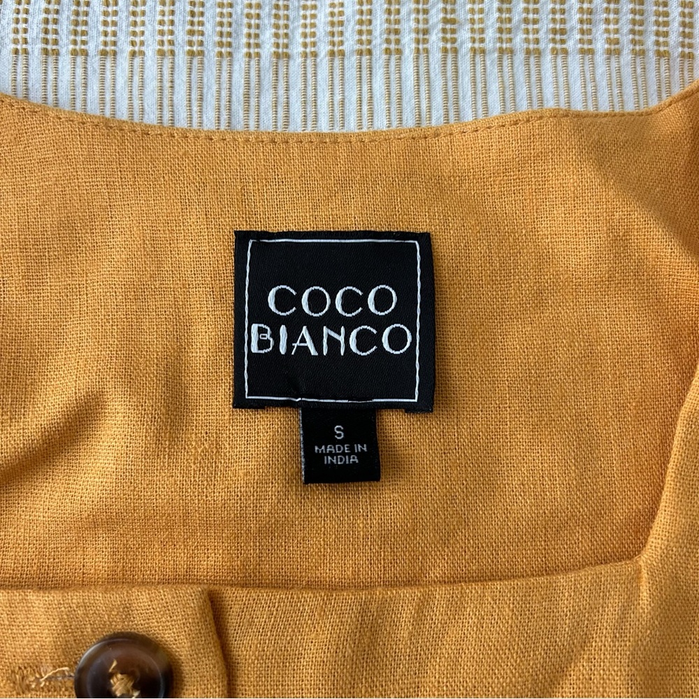 Coco Bianco Ruffled Blouse - Picture 3 of 3